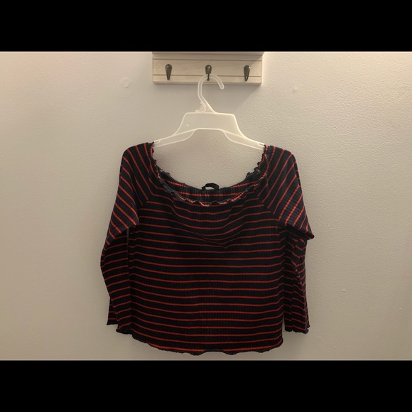 Off shoulder crop top - Picture 1 of 2